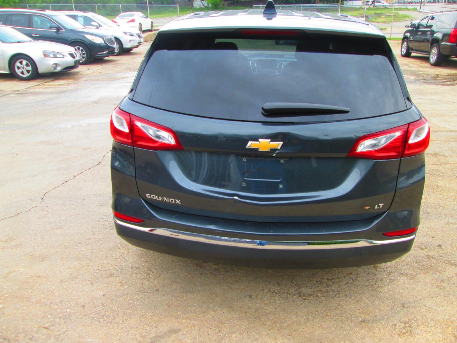 2019 GRAY Chevrolet Equinox (3GNAXKEV6KL) , located at 1815 NE 28th St., Fort Worth, TX, 76106, (817) 625-6251, 32.795582, -97.333069 - Photo #5